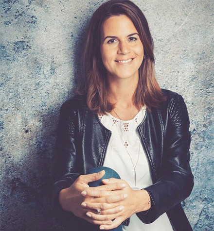 Traurednerin Verena 2, credit Verena Schoepfer Portrait Traurednerin Verena